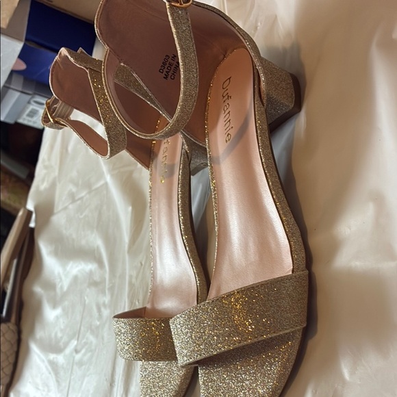 Annie Gold Glitter Heels with Chic Ankle Strap - Picture 2 of 8